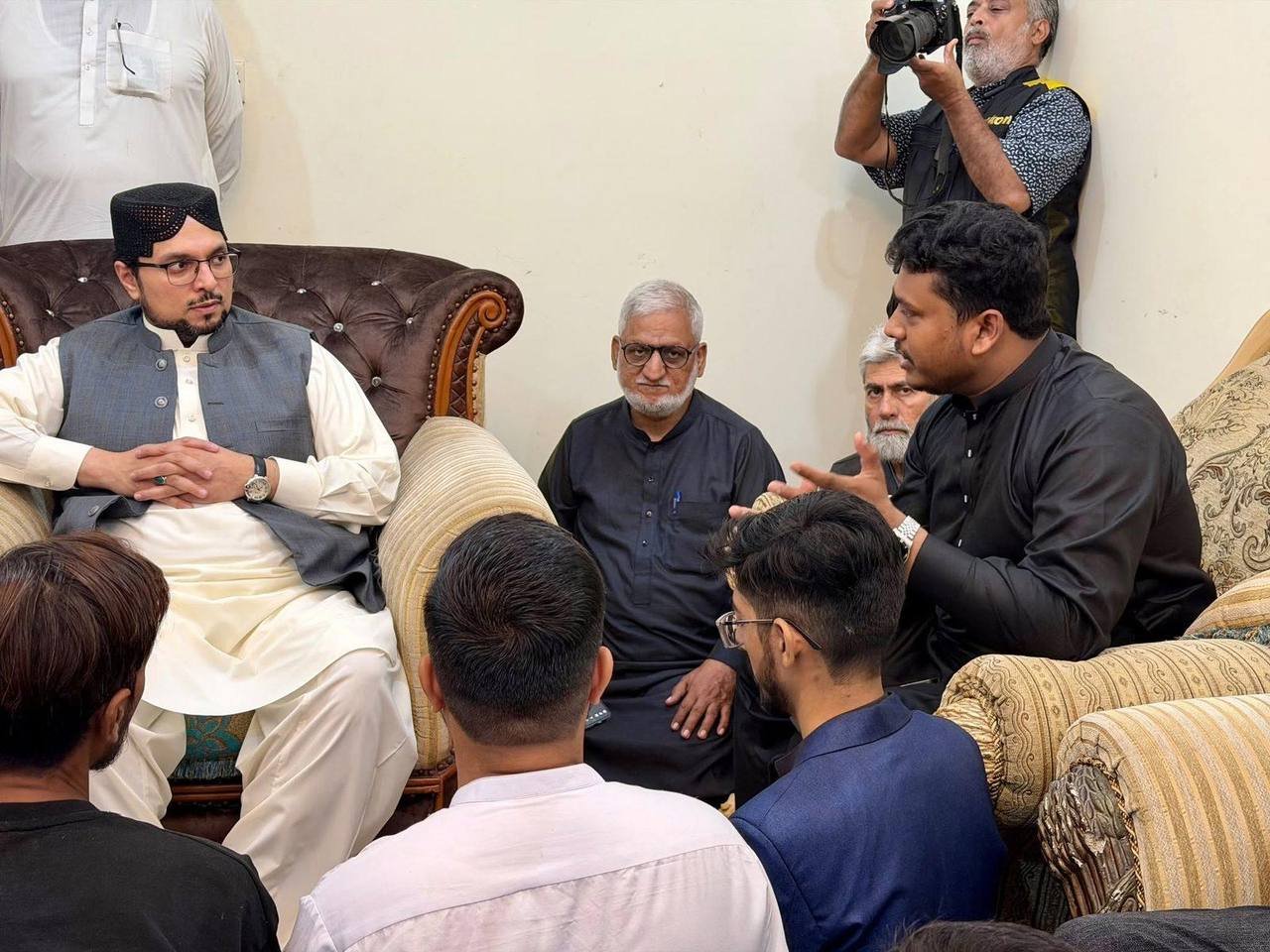 Karachi: Prof. Dr. Hussain Mohi-ud-Din Qadri, President Minhaj-ul-Quran International, Meets Minhaj Youth League Karachi's Zonal Team at Jamia Rehmania Educational Complex