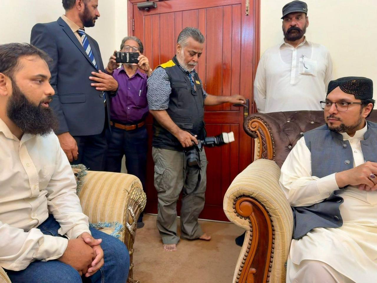 Karachi: Prof. Dr. Hussain Mohi-ud-Din Qadri, President Minhaj-ul-Quran International, Meets Minhaj Youth League Karachi's Zonal Team at Jamia Rehmania Educational Complex